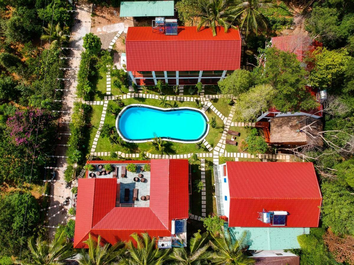 Caesar Phu Quoc Hotel & Resort Exterior foto
